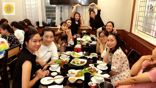 Sang nhượng nhà hàng đường Nguyễn Văn Lộc, khu ẩm thực tại Mỗ Lao Hà Đông, Hà Nội